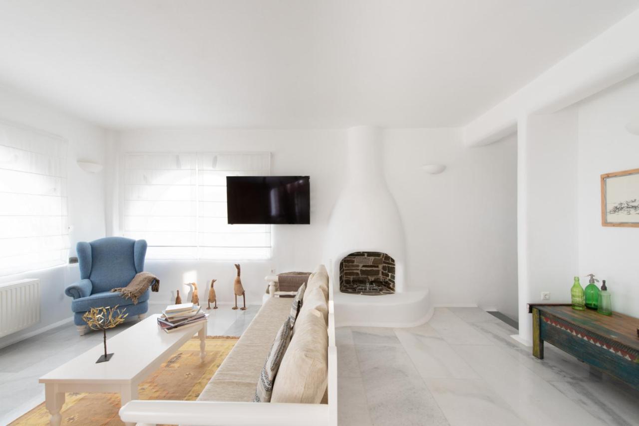 Villa Mira Paros - Luxury Suites Exterior photo